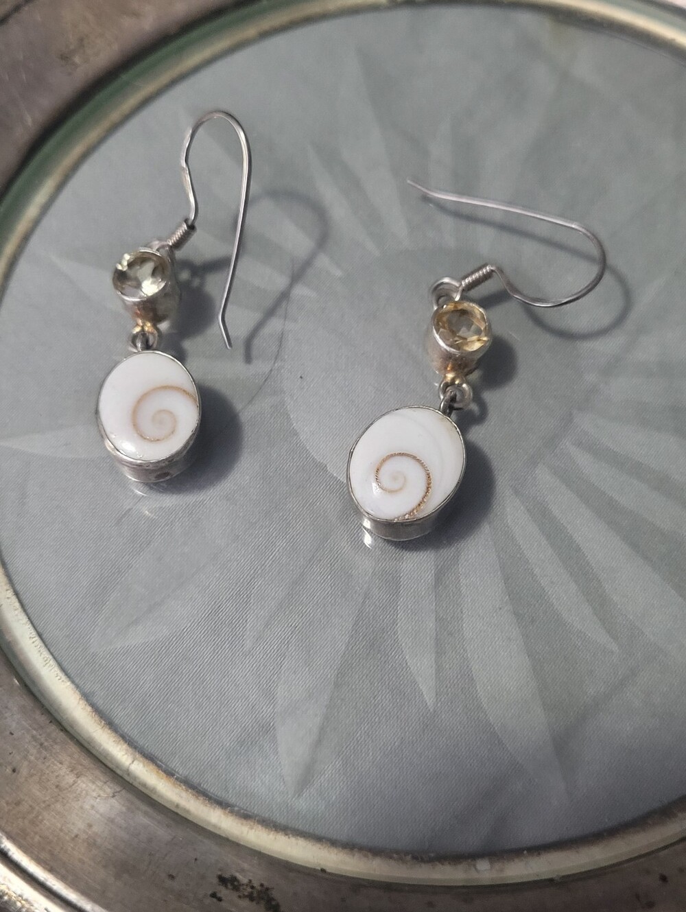 Sterling Silver Shell Spiral Drop Earrings with Pale White And Yellow Gem